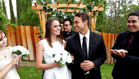 Sultry american wife Tori Black fucked in her hairy pussy after good suck 